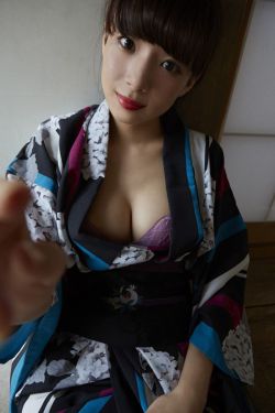 饭冈佳奈子